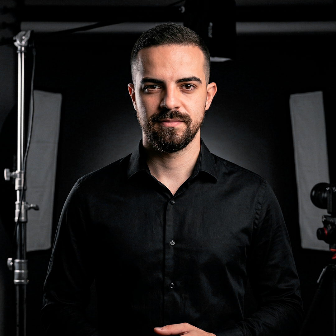Foto profissional de Diego Castro, designer gráfico, webdesigner e desenvolvedor